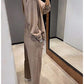 Tweedelige gebreide jas en broek voor dames met knopen