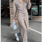 Tweedelige gebreide jas en broek voor dames met knopen